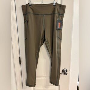 NWT Bass Outdoor XL Olive Leggings w/Pockets